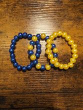Load image into Gallery viewer, RHOyal Pearls Bracelet Stack - Beaded Bracelet Set