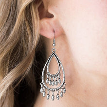 Load image into Gallery viewer, Toes In The Sand - Silver - Paparazzi Accessories