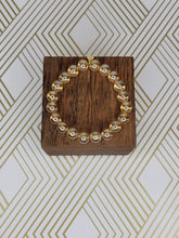 Load image into Gallery viewer, Golden champagne - Beaded Bracelet
