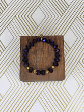 Load image into Gallery viewer, Purple prism - Beaded Bracelet
