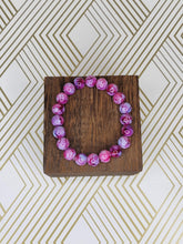 Load image into Gallery viewer, Magenta &amp; lilac watercolor - Beaded Bracelet
