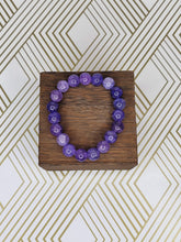 Load image into Gallery viewer, Purple Crackle  - Beaded Bracelet
