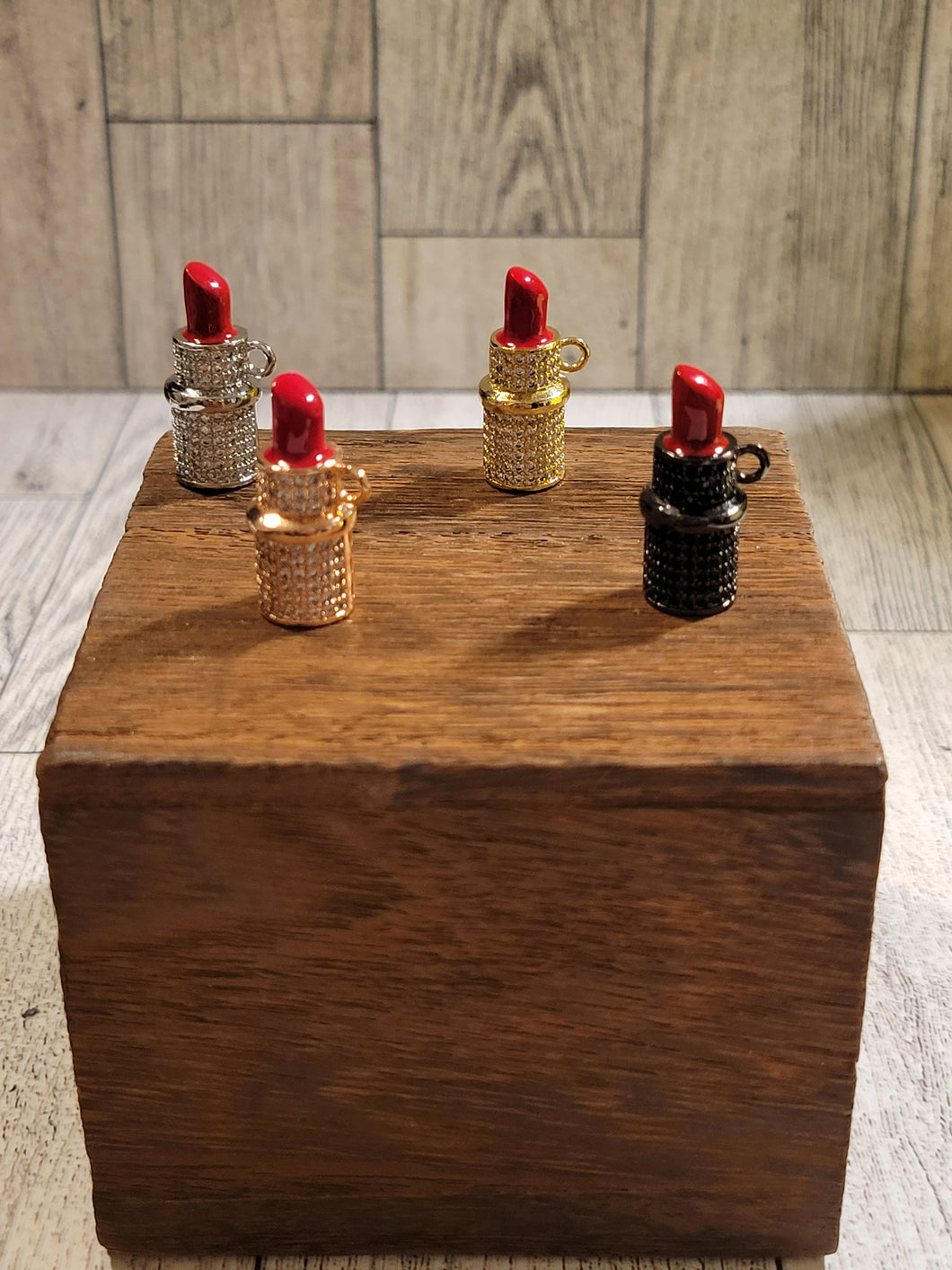 Red Lipstick - Charm