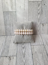 Load image into Gallery viewer, Cream Dream - Beaded Bracelet Set
