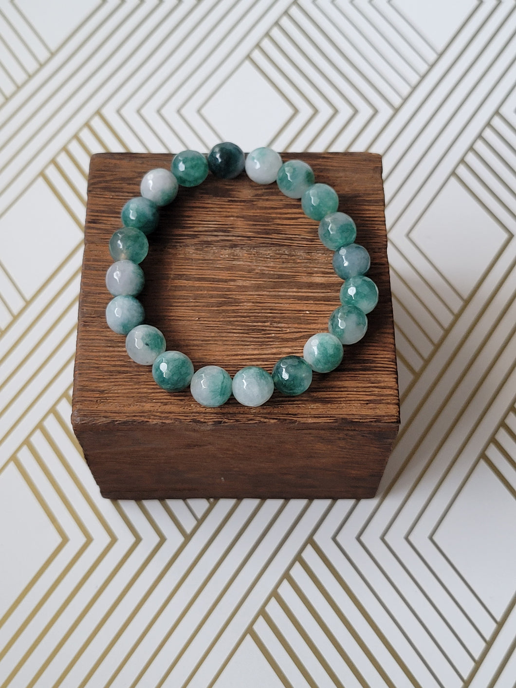 Green & White faceted sim. jade - Beaded Bracelet