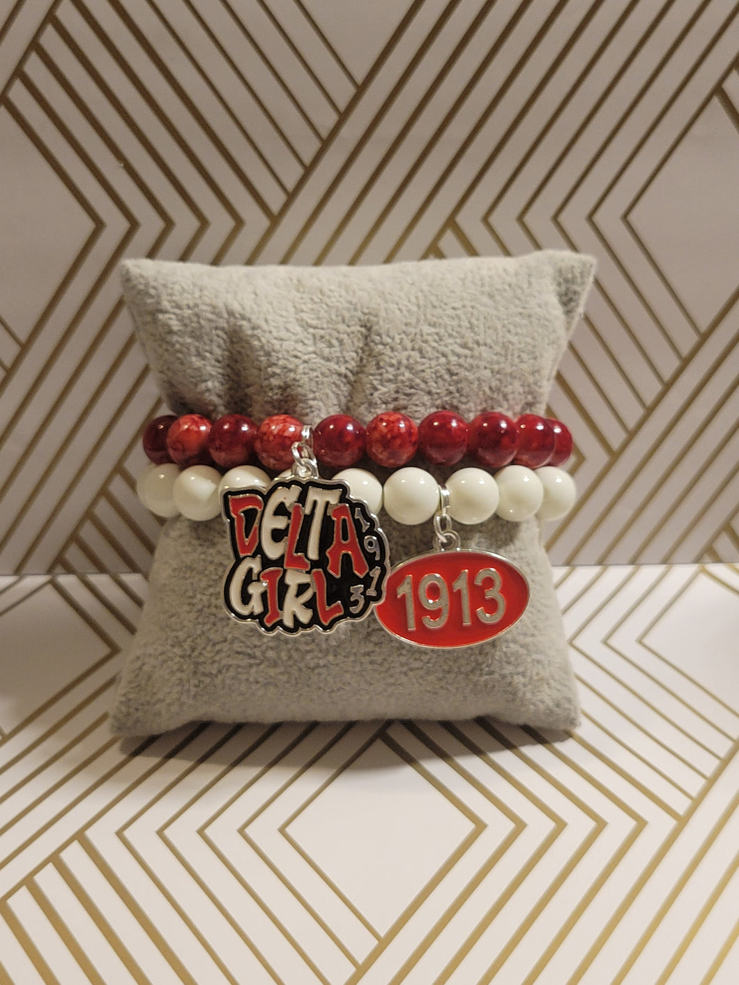 Delta Girl - Beaded Bracelet Set