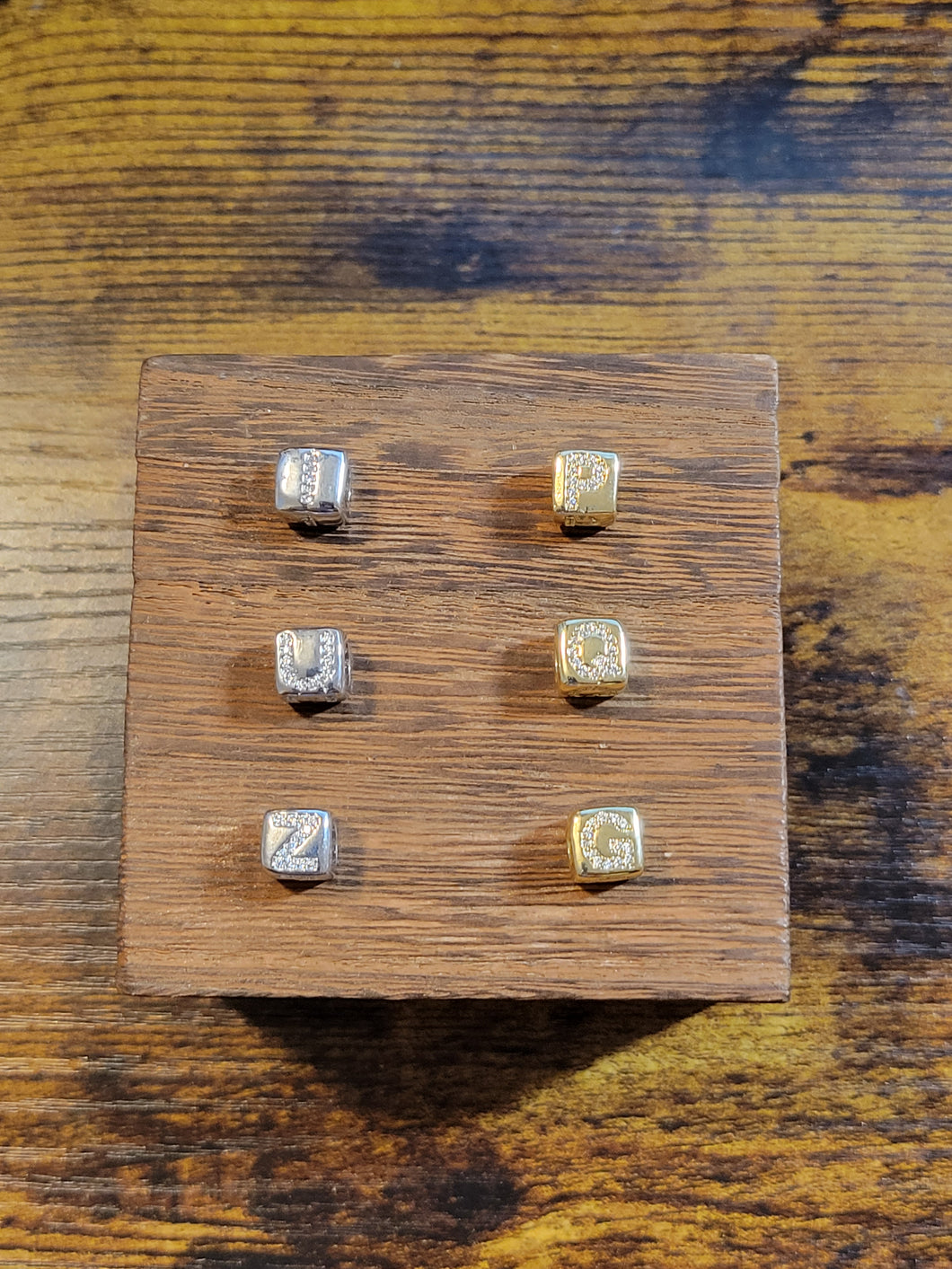 Alphabet/Initial Cube (Silver or Gold) - Focal/Specialty Bead