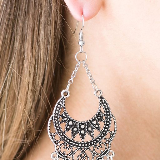 Beauty Is SPAIN - Silver - Paparazzi Accessories