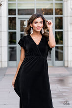 Load image into Gallery viewer, Queen Of All Things Sparkly - White - Paparazzi Accessories
