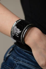 Load image into Gallery viewer, Heads Or MERMAID Tails - Black - Paparazzi Accessories
