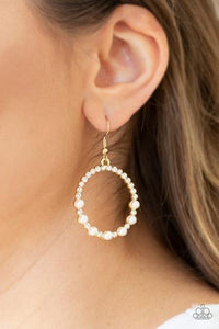 Glowing Grandeur - Gold - Paparazzi Accessories