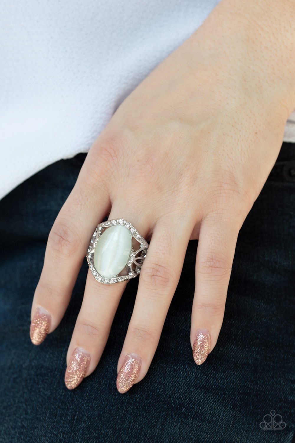 DEW Onto Others - White - Paparazzi Accessories